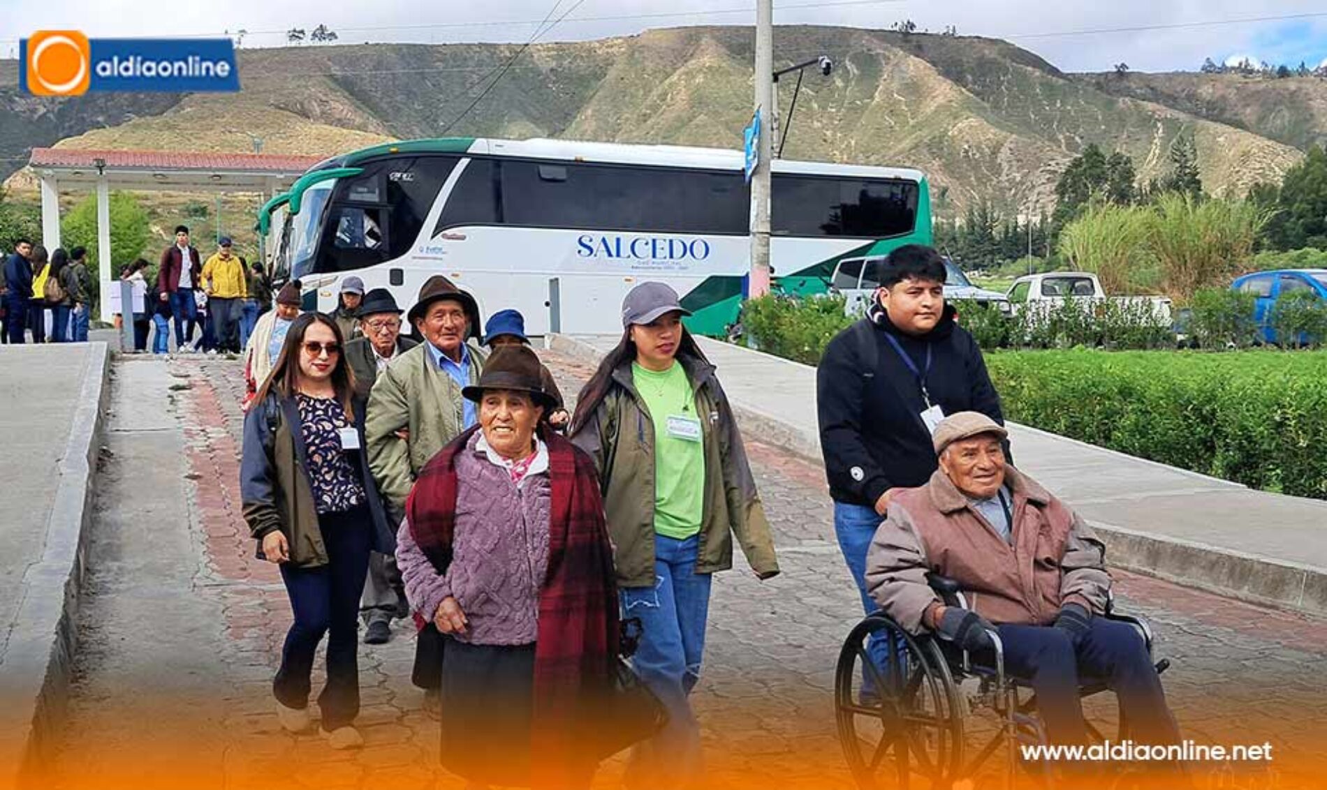 ADULTOS MAYORES DE SALCEDO DISFRUTAN JORNADA RECREATIVA Y EDUCATIVA EN LA UNIVERSIDAD TÉCNICA DE COTOPAXI