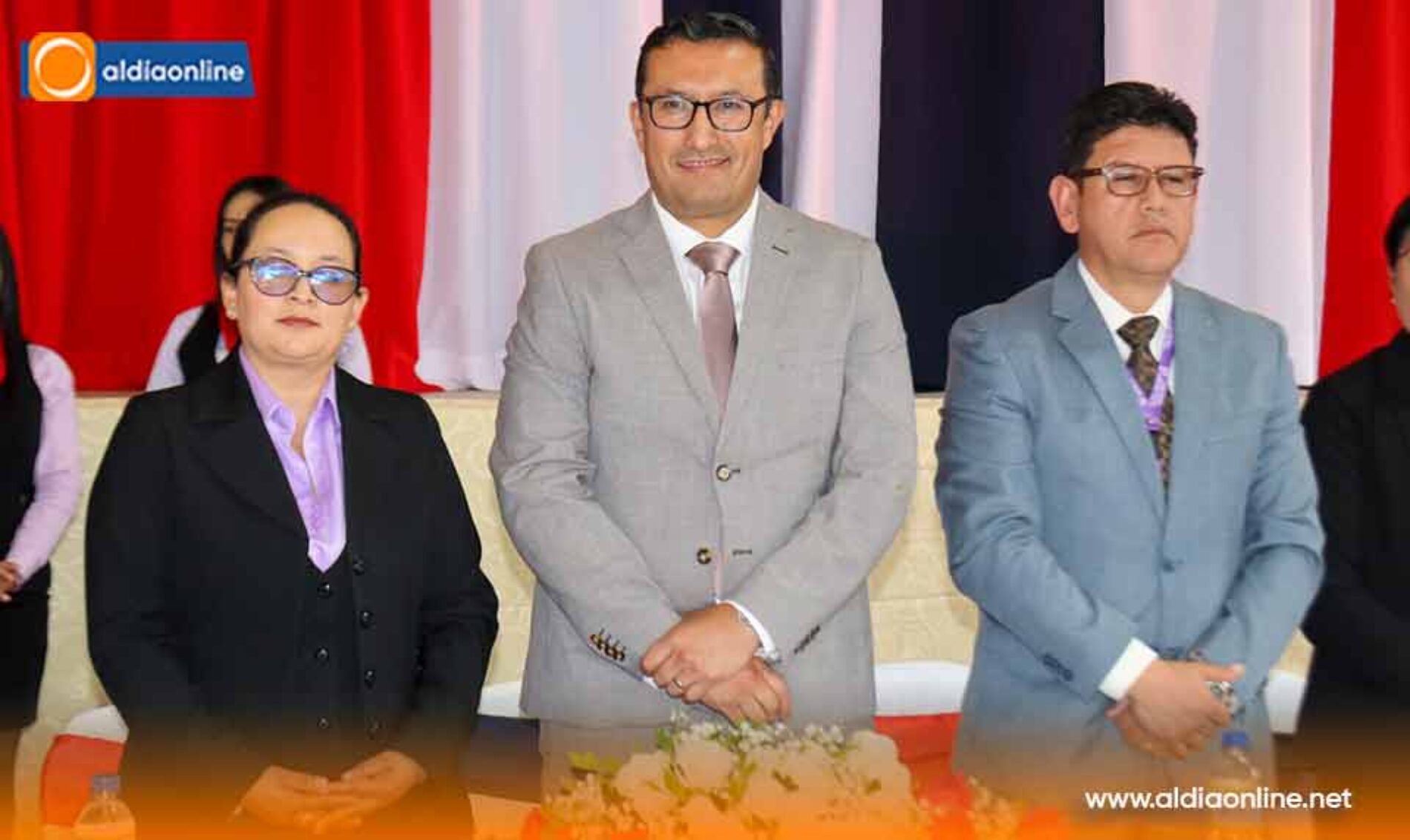 GOBERNADOR DE COTOPAXI PARTICIPA EN LA POSESIÓN DEL CONSEJO ESTUDIANTIL DE LA UNIDAD EDUCATIVA VELASCO IBARRA