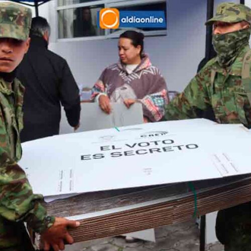 CNE COTOPAXI CUMPLE EL TRASLADO DEL MATERIAL ELECTORAL A LOS RECINTOS PARA ESTE DOMINGO 16