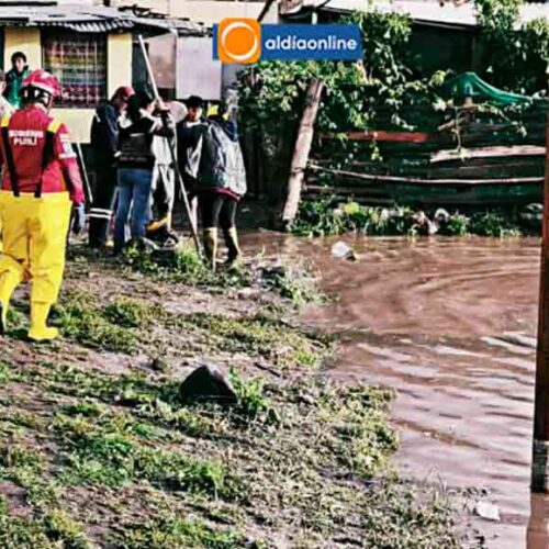 FUERTE LLUVIA PROVOCAN INUNDACIONES Y MOVILIZACIÓN DE BOMBEROS EN PUJILÍ