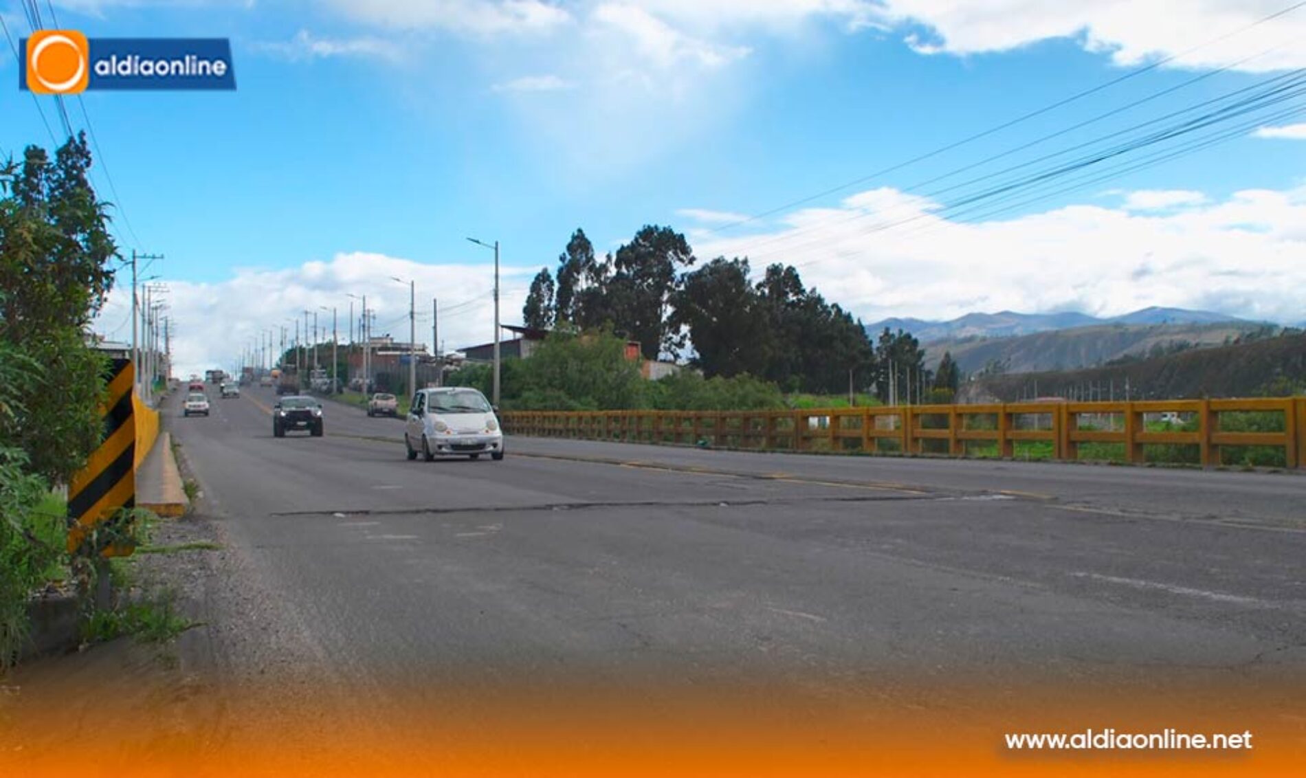 INICIA EL CAMBIO DE JUNTAS DE NEOPRENO PUENTE DE LA AV. ELOY ALFARO (CARRIL DERECHO: SUR  NORTE)