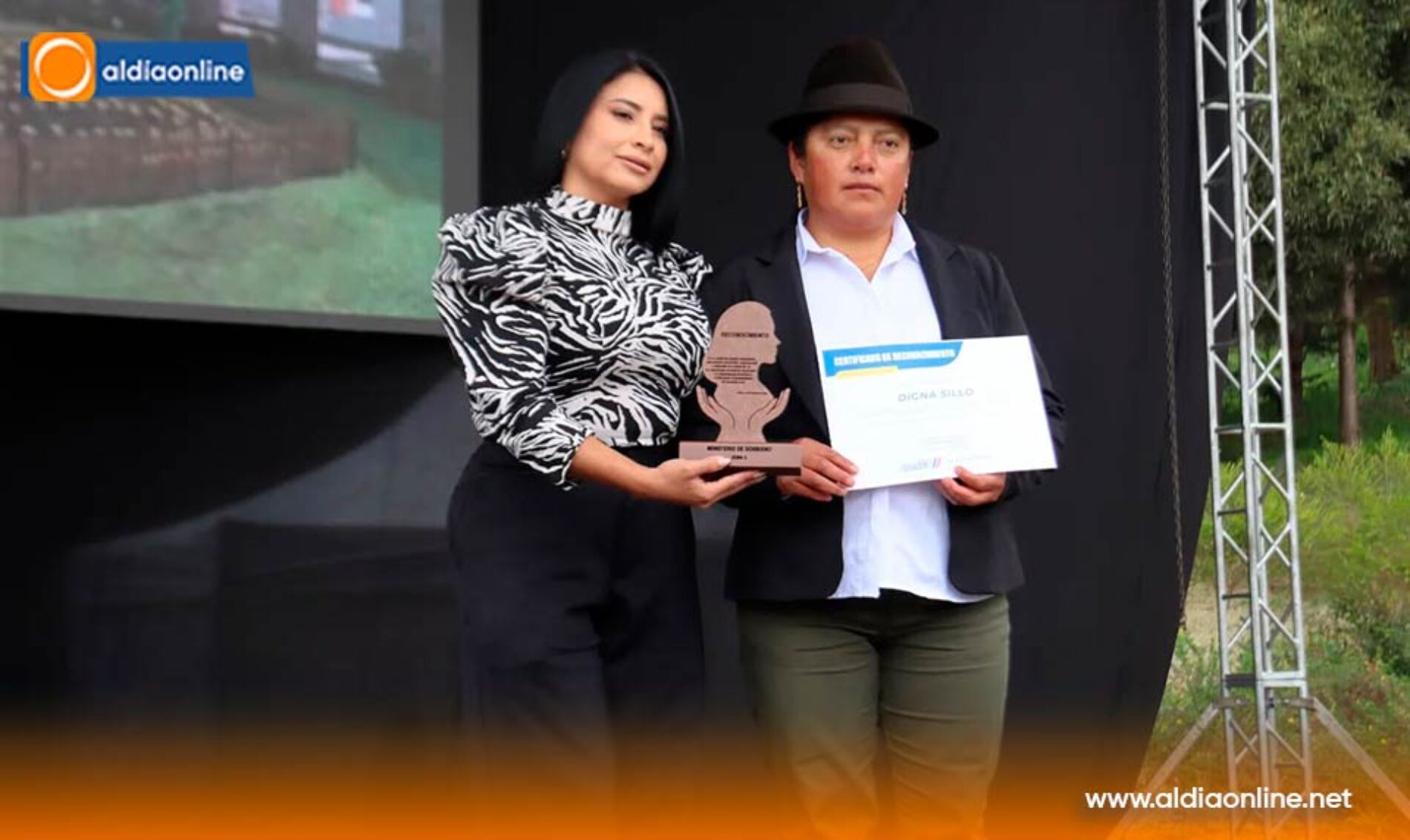 GOBERNADOR DE COTOPAXI DESTACÓ EL LIDERAZGO FEMENINO EN HISTÓRICO ENCUENTRO ZONAL DE ECONOMÍA SOLIDARIA
