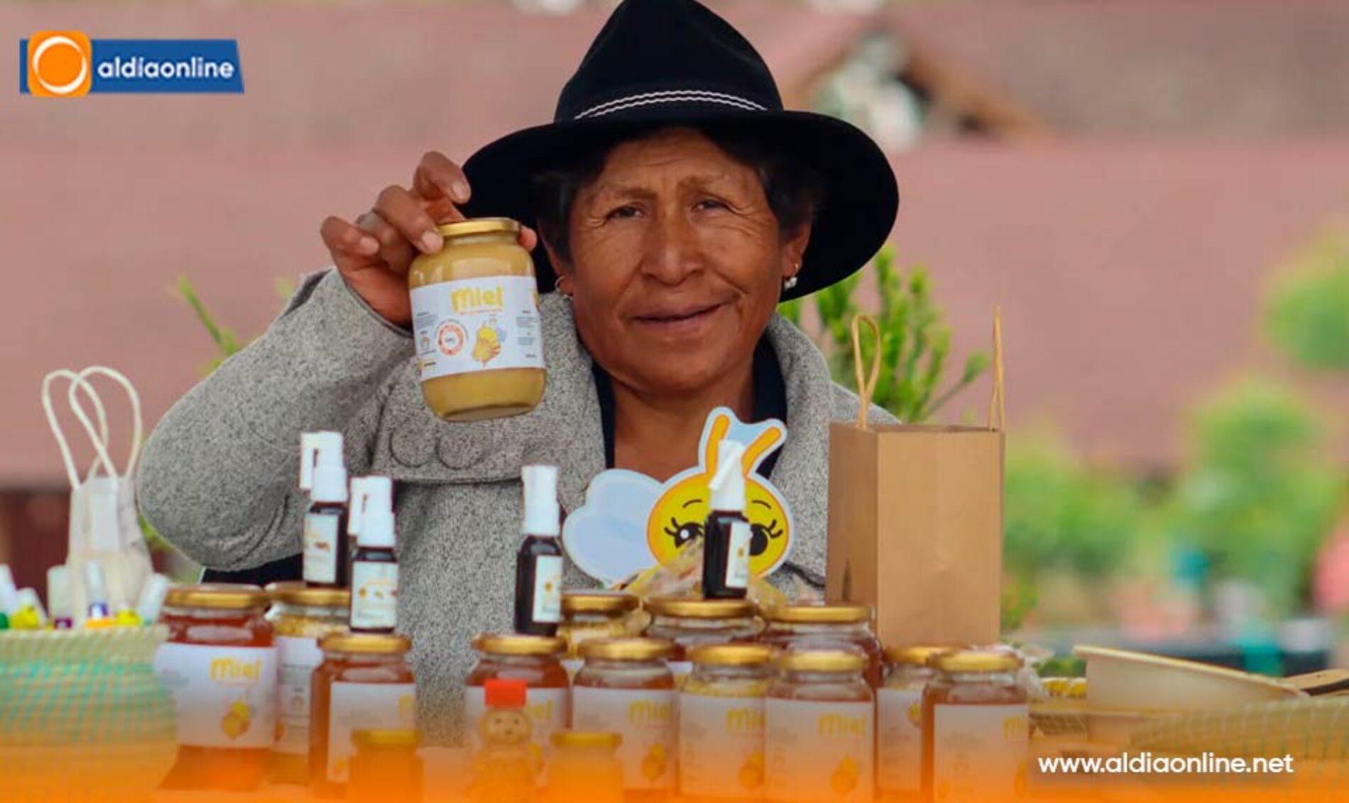 GOBERNADOR DE COTOPAXI DESTACÓ EL LIDERAZGO FEMENINO EN HISTÓRICO ENCUENTRO ZONAL DE ECONOMÍA SOLIDARIA