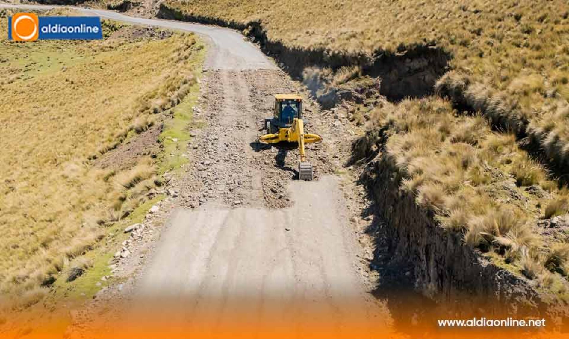 PREFECTURA DE COTOPAXI PRUEBA INNOVADOR ASFALTADO CON GEOCELDAS EN LA VÍA APAHUA–ANGAMARCA