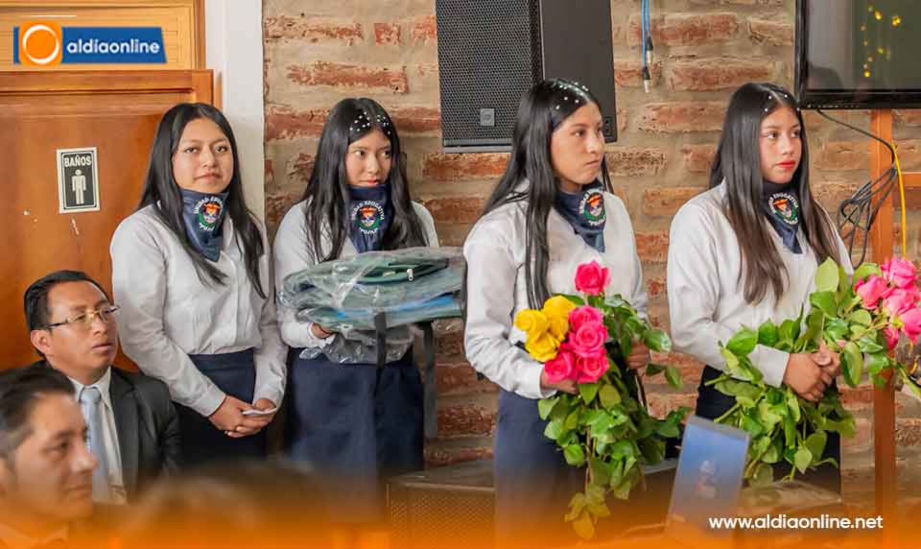 LOURDES TIBÁN RECIBE RECONOCIMIENTO COMO “TRABAJADORA EJEMPLAR DEL ECUADOR” EN ANIVERSARIO DEL COLEGIO TÉCNICO PUJILÍ