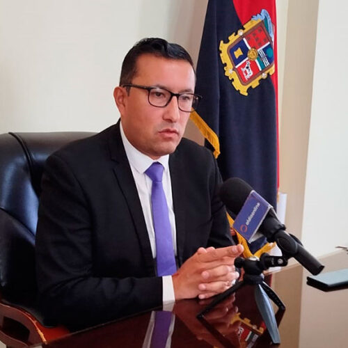 GOBERNADOR DE COTOPAXI, SE MANTIENE EN SU CARGO HASTA NUEVA DISPOSICION POR PARTE DE LA MINISTRA DE GOBIERNO.(VIDEO)