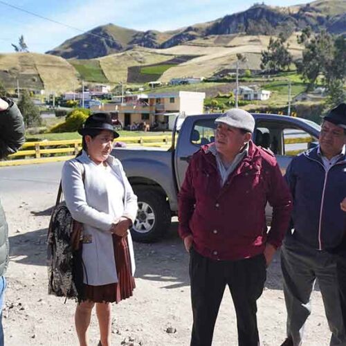 AUTORIDADES DEL MUNICIPIO DE PUJILÍ VERIFICAN OBRAS INCONCLUSAS EN ZUMBAHUA Y ANUNCIAN ACCIONES PARA SU CULMINACIÓN