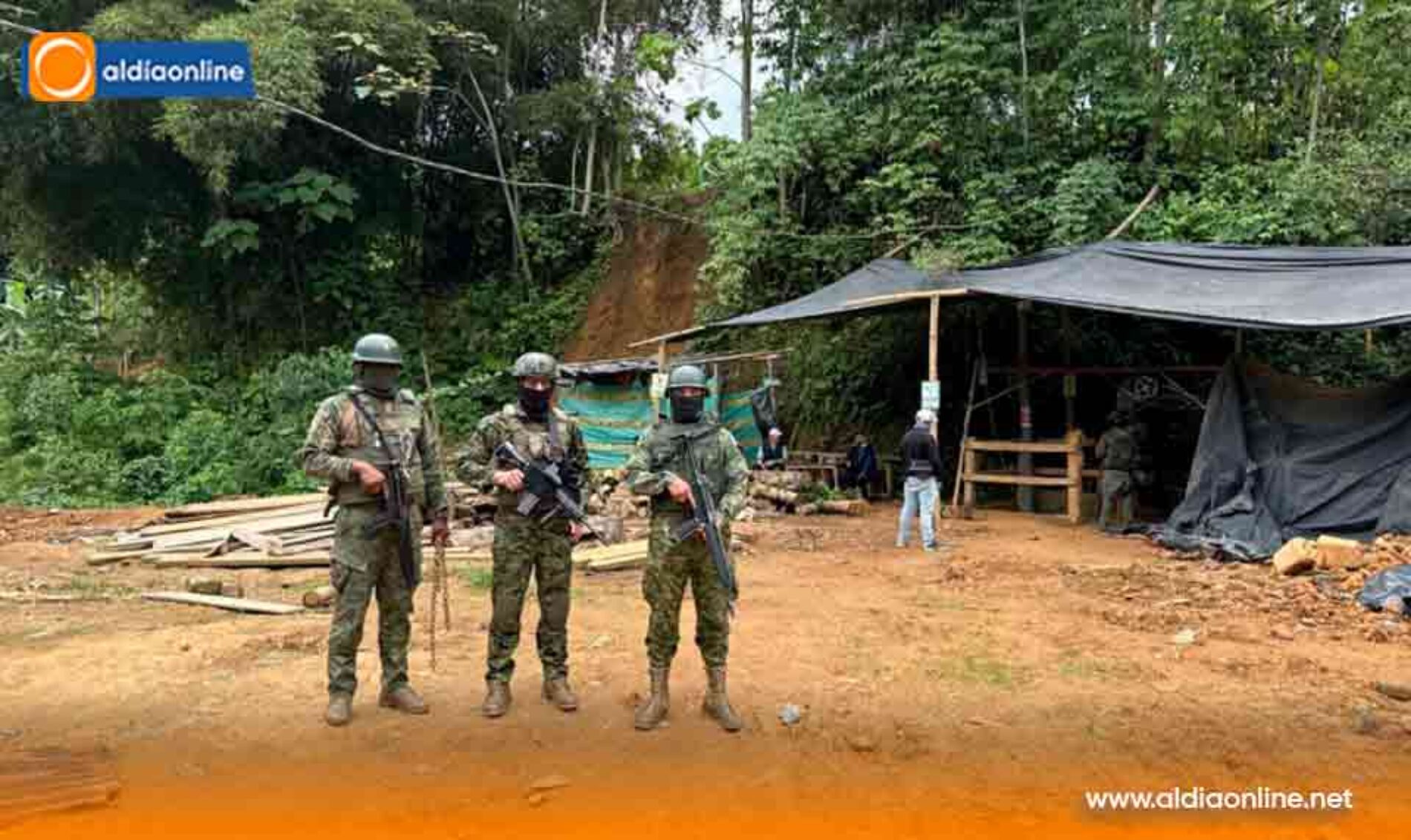 GOLPE CONTUNDENTE DA FUERZAS ARMADAS A LA MINERÍA ILEGAL EN LA MANÁ