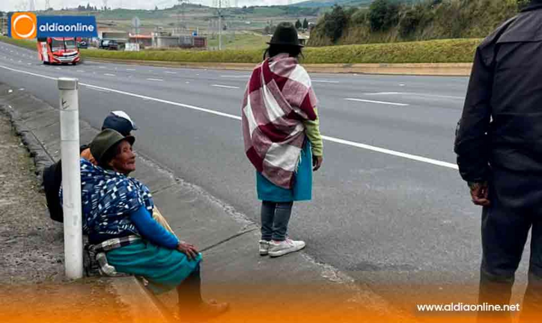 AUTORIDADES ALERTAN Y SANCIONAN DONACIONES EN CARRETERA DURANTE PATRULLAJES INTERINSTITUCIONALES EN COTOPAXI