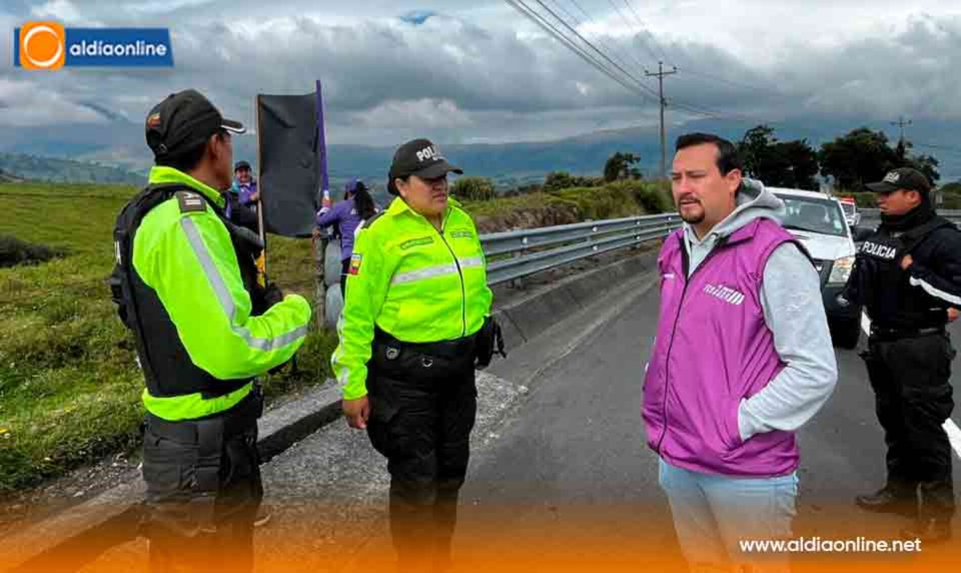 AUTORIDADES ALERTAN Y SANCIONAN DONACIONES EN CARRETERA DURANTE PATRULLAJES INTERINSTITUCIONALES EN COTOPAXI