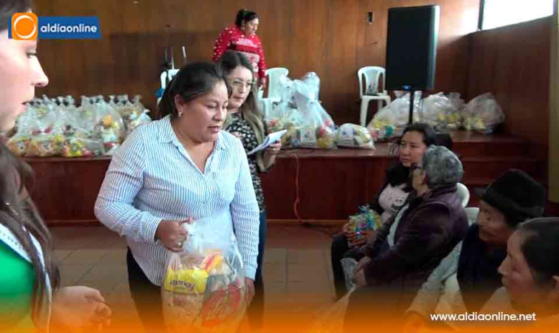 SOLIDARIDAD QUE ABRAZA: JOSEGUANGO BAJO RINDE HOMENAJE NAVIDEÑO A ADULTOS MAYORES Y PERSONAS VULNERABLES (VIDEO)