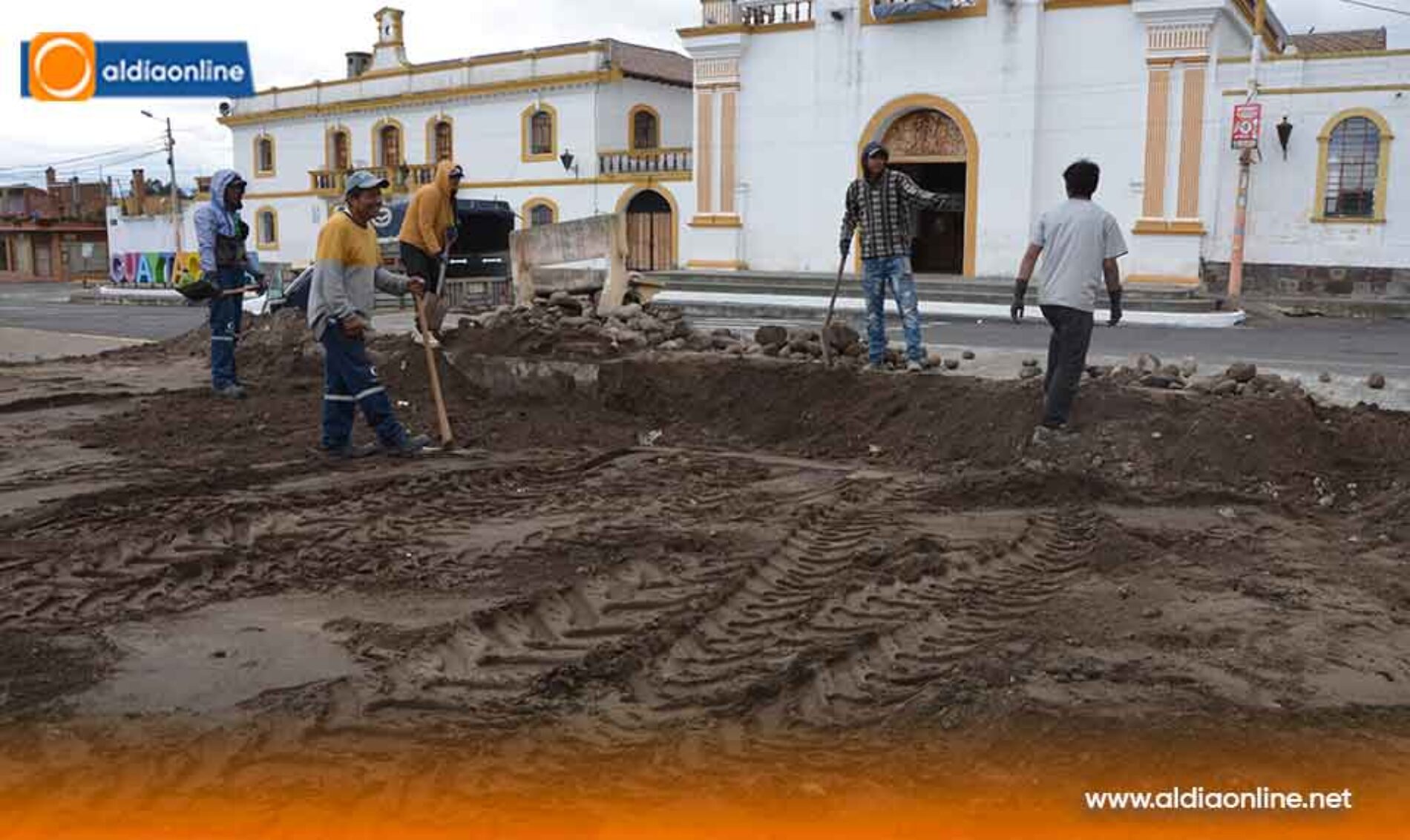 AVANZA LA REGENERACIÓN INTEGRAL DEL PARQUE CENTRAL DE GUAYTACAMA.(VIDEO)
