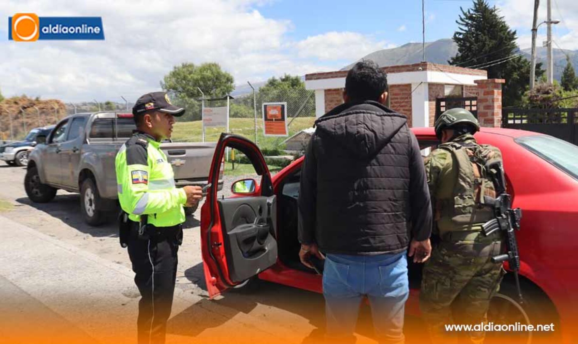 OPERATIVO CAMEX REFUERZA CONTROLES DE SEGURIDAD EN EL INGRESO A SALACHE, EN LATACUNGA