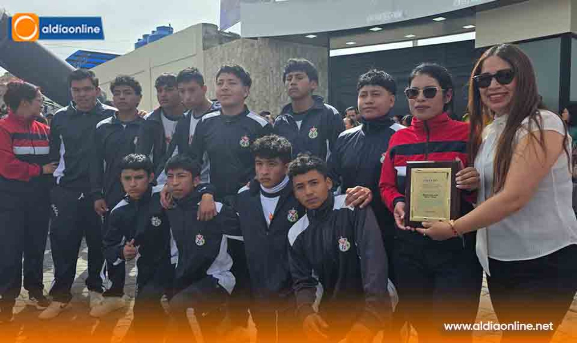 ALCALDÍA DE SALCEDO ENTREGA MEJORAS EJECUTADAS EN EL ESTADIO CARLOS ALBERTO TAMAYO