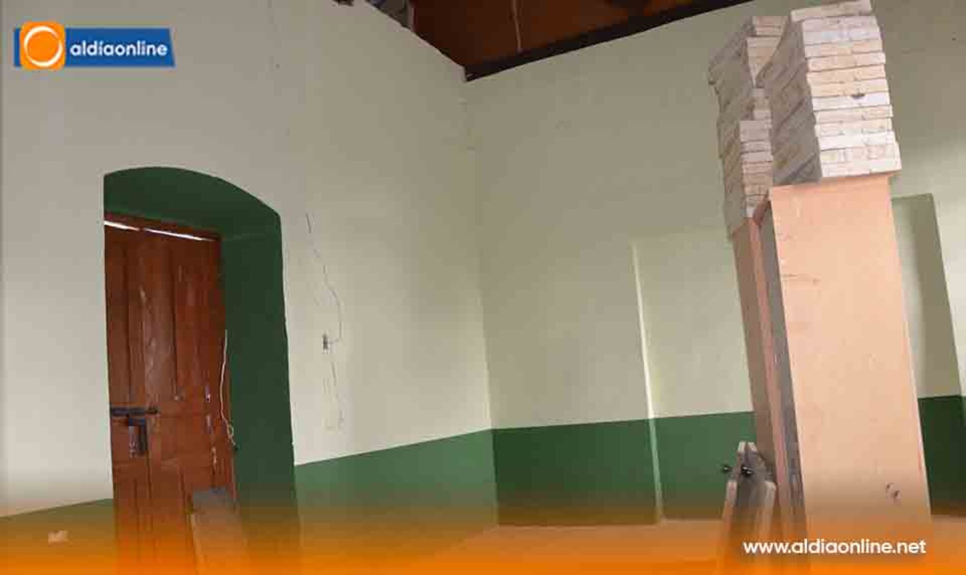MANTENIMIENTO INTEGRAL DEL EX SALÓN EUGENIO ESPEJO PRESERVA PATRIMONIO COLONIAL DE GUAYTACAMA.(VIDEO)