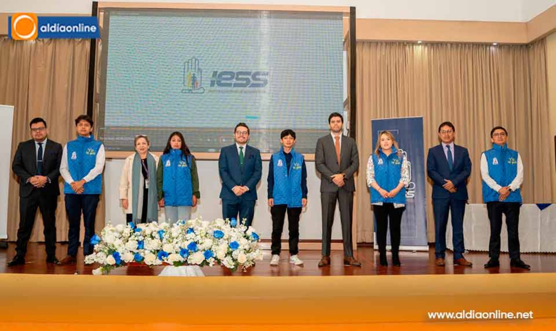  PACIENTES Y USUARIOS DEL IESS SE BENEFICIAN DE LA INICIATIVA “YO TE GUÍO”