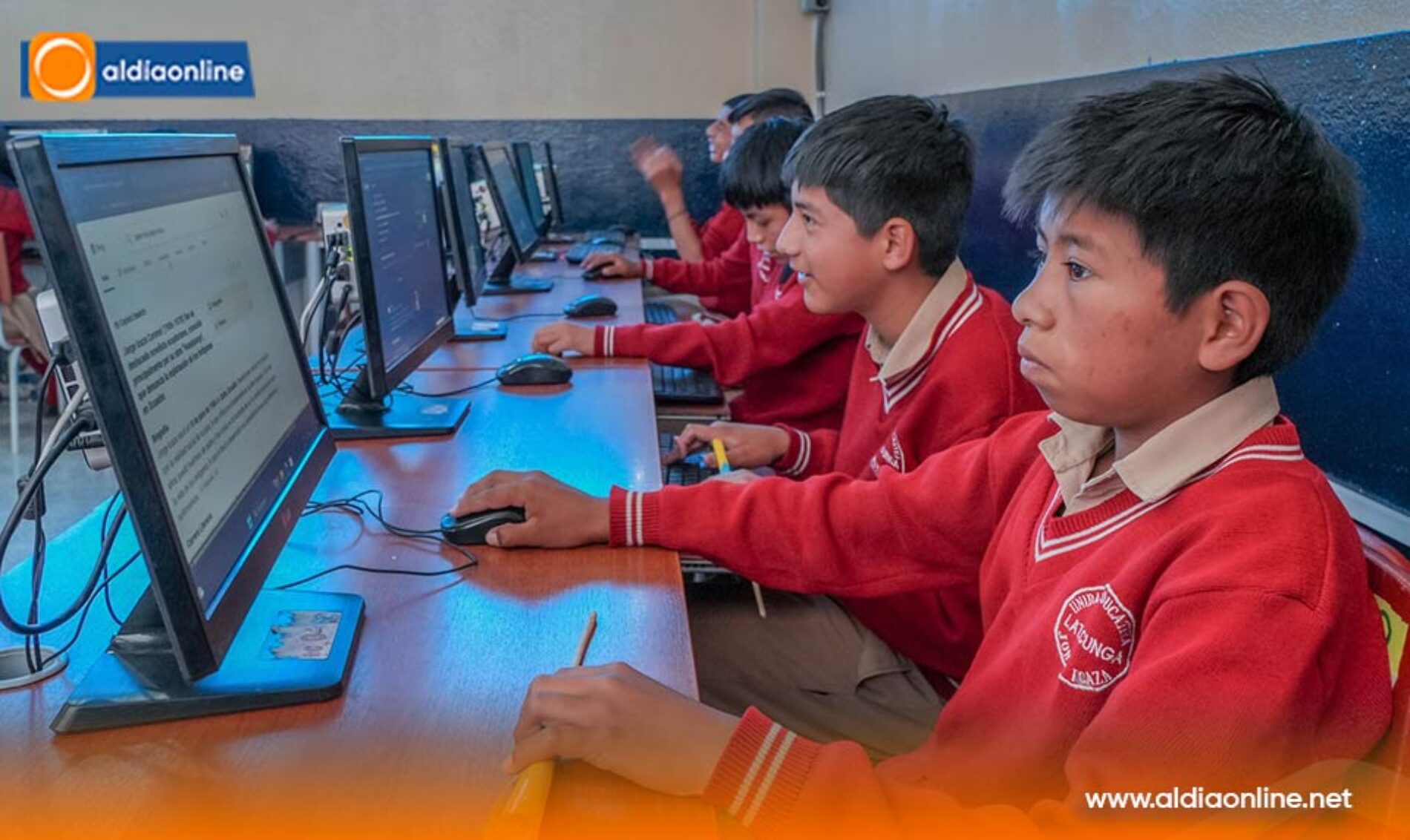 MUNICIPIO DE LATACUNGA FORTALECE LA EDUCACIÓN CON ENTREGA DE INFRAESTRUCTURA TECNOLÓGICA EN LA UNIDAD EDUCATIVA JORGE ICAZA