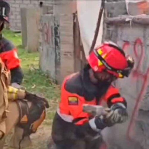 BOMBEROS DE LATACUNGA FORTALECEN SU PREPARACIÓN EN RESCATE ANTE EMERGENCIAS ESTRUCTURALES