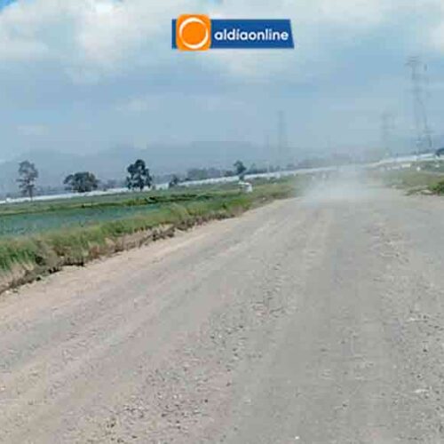 VÍA GUAYTACAMA–TANICUCHÍ SIGUE INCONCLUSA A ESPERAVIDEO) DE ASFALTADO POR LA PREFECTURA DE COTOPAXI (VIDEO)