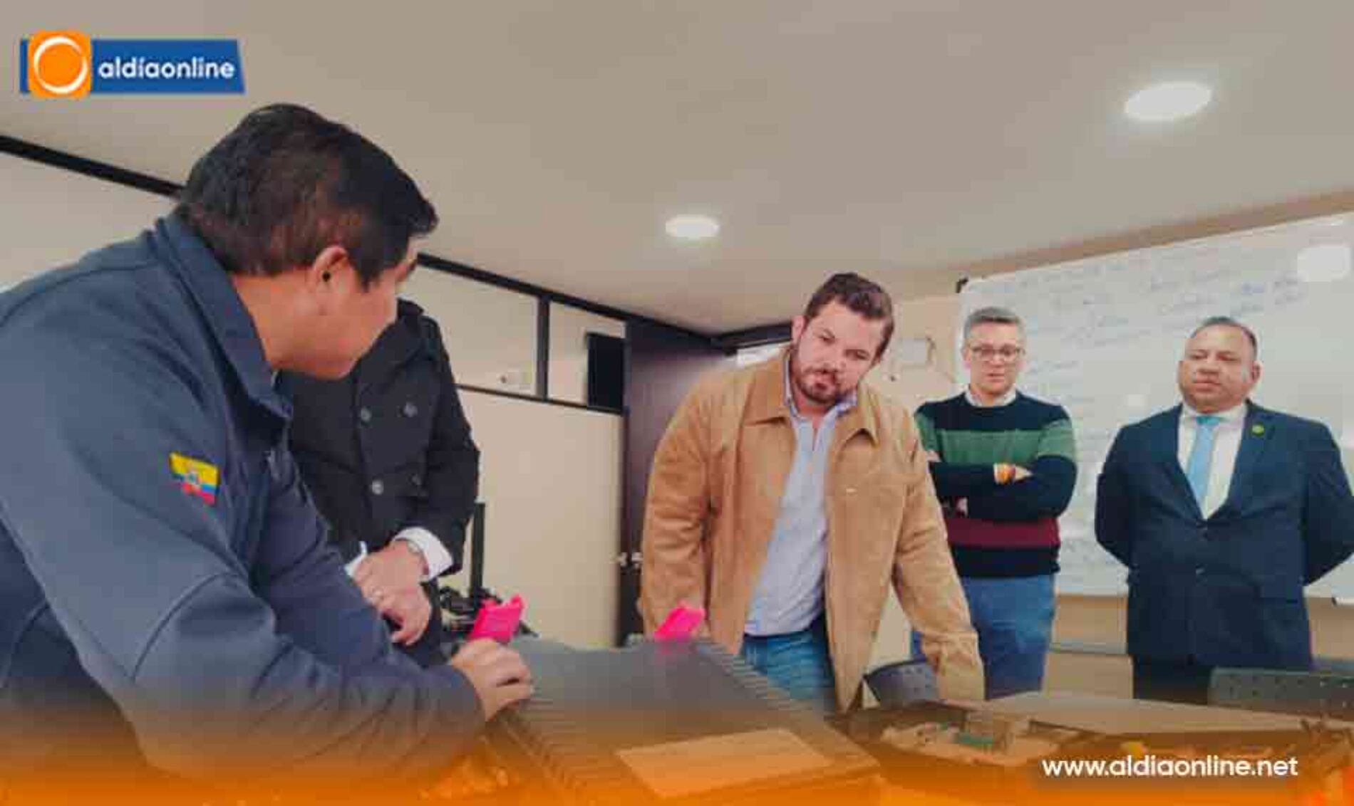 EL INSTITUTO SUPERIOR UNIVERSITARIO COTOPAXI FUE ESCENARIO DE UN ENCUENTRO CON VICEMINISTRO DE EDUCACIÓN SUPERIOR