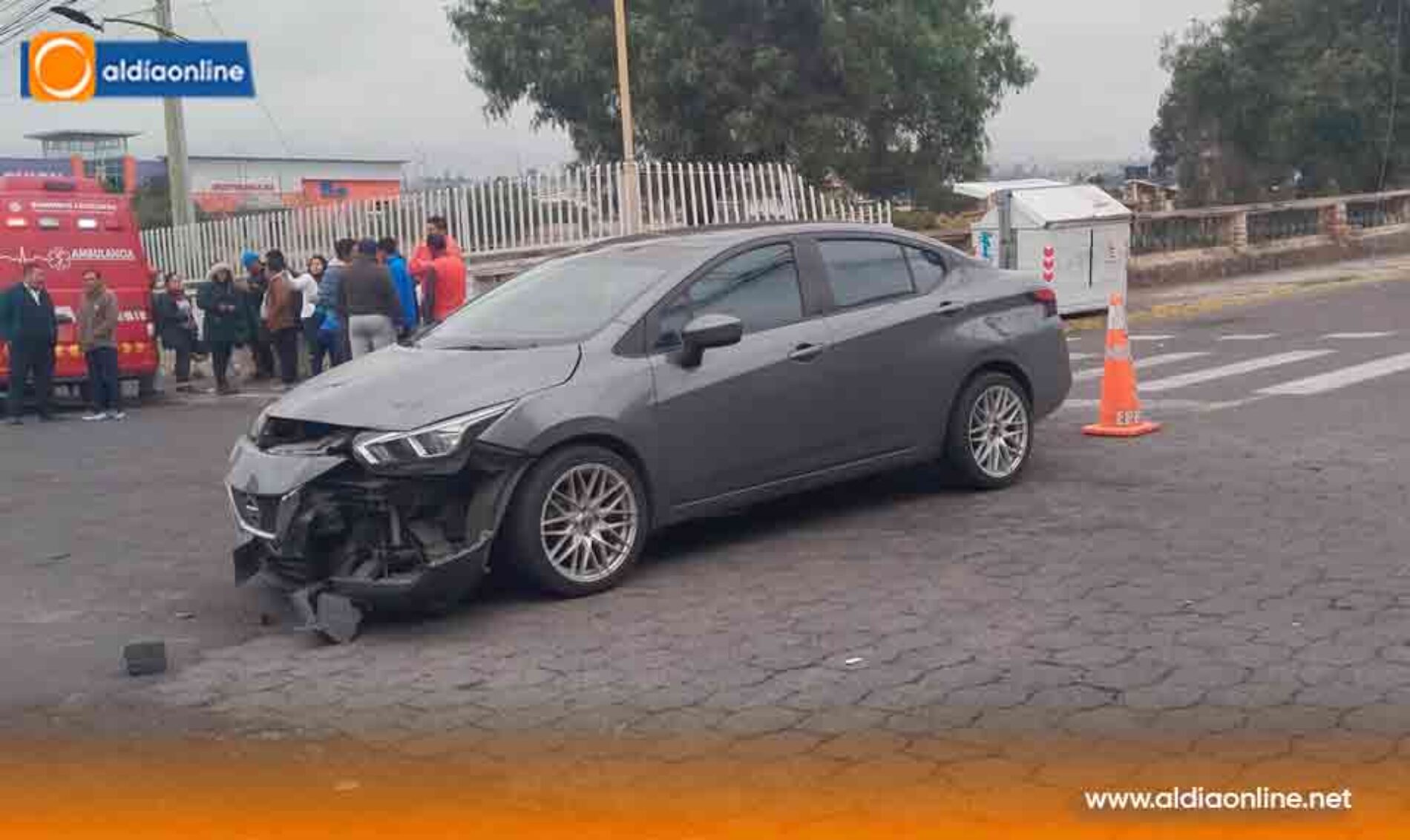 IMPRUDENCIA AL VOLANTE DEJA UNA PERSONA HERIDA EN FUERTE ACCIDENTE ENTRE AUTOMÓVIL Y MOTOCICLETA