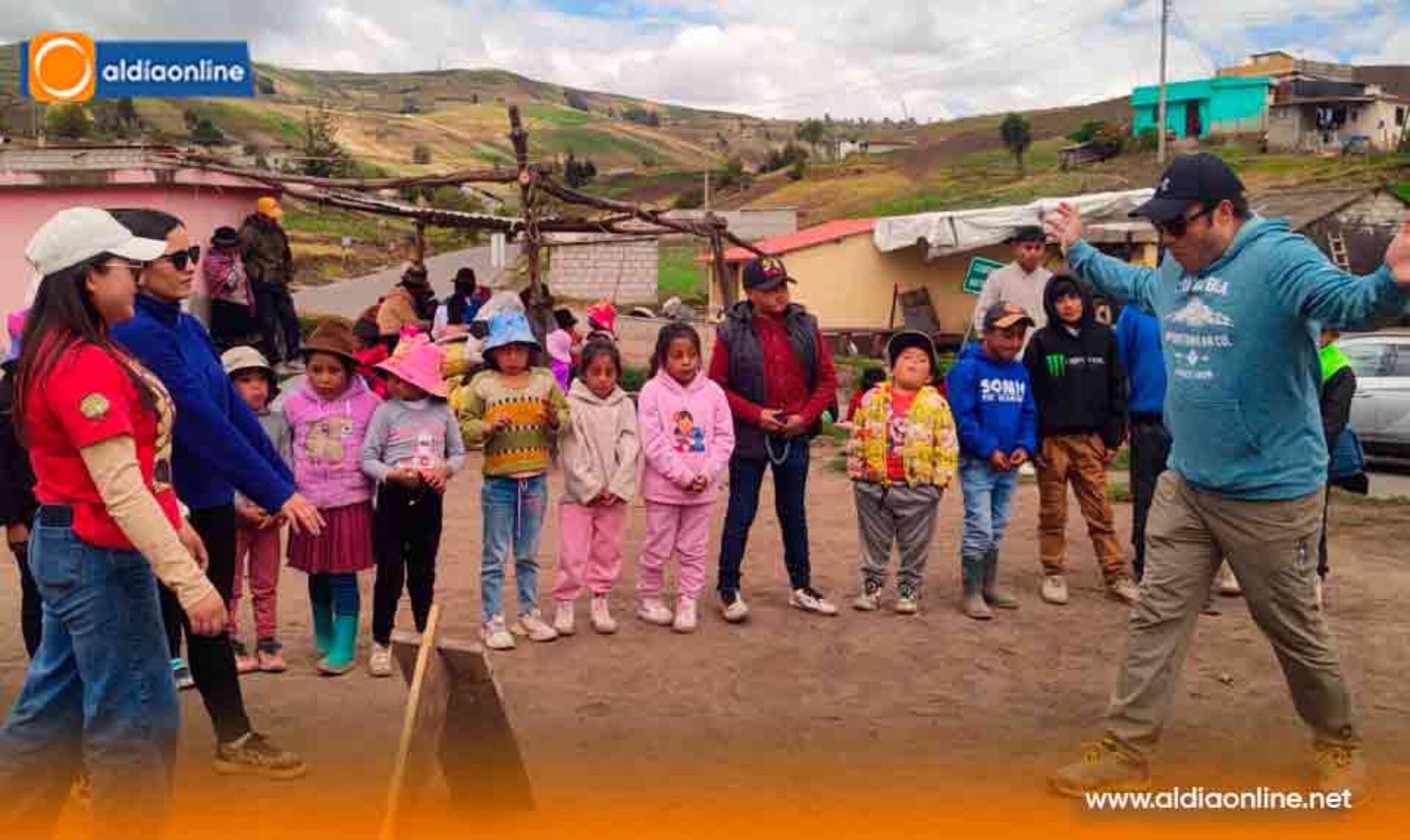 ENCUENTRO COMUNITARIO LLENO DE SOLIDARIDAD Y ALEGRÍA SE VIVIÓ EN YACUMBAMBA, CANTÓN PUJILÍ