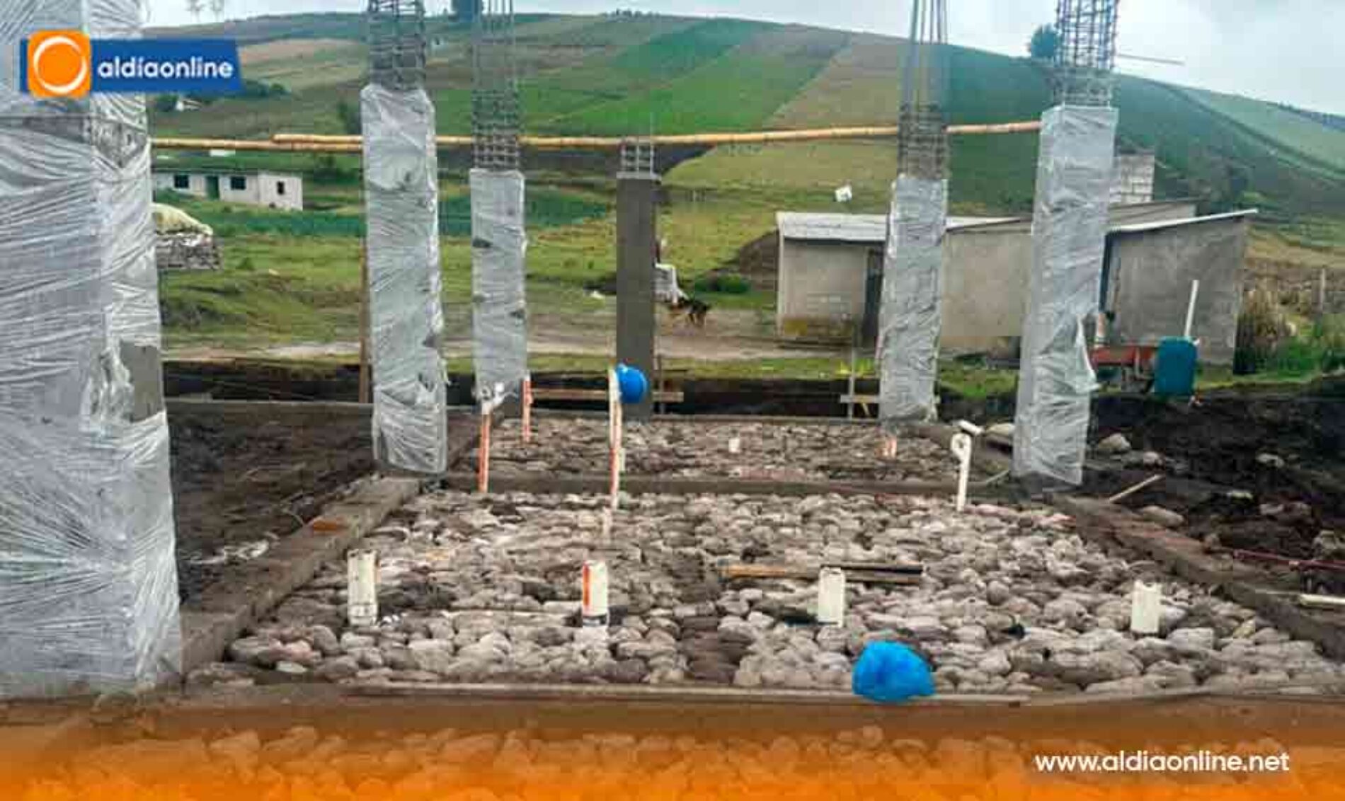 AVANZA CONSTRUCCIÓN DEL COLISEO DE COCHAPAMBA, UN PROYECTO QUE TRANSFORMARÁ A LA COMUNIDAD