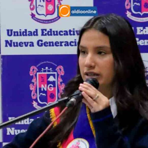 JUVENTUD QUE HACE HISTORIA Y LA  U.E NUEVA GENERACIÓN LANZÓ LA GACETA CÍVICA DE COTOPAXI