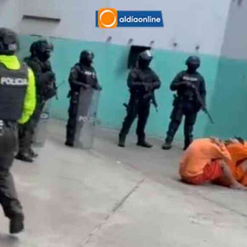 OPERATIVO POLICIAL EN  CPL COTOPAXI,  ARMAS Y CELULARES FUERON INCAUTADOS EN PABELLÓN DE MÁXIMA SEGURIDAD