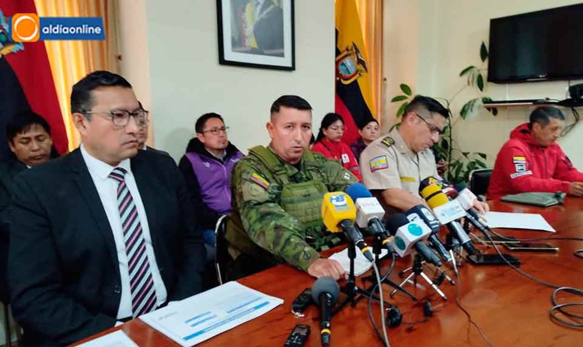 MÁS DE 2.000 SERVIDORES PÚBLICOS GARANTIZARON LA SEGURIDAD DURANTE EL FERIADO DE CARNAVAL EN COTOPAXI.(VIDEOS)