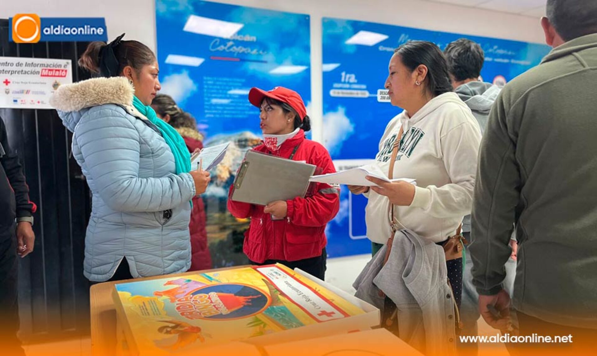 OBSERVADORES VOLCÁNICOS SE REUNIERON EN EL PARQUE NACIONAL COTOPAXI PARA FORTALECER LA VIGILANCIA COMUNITARIA