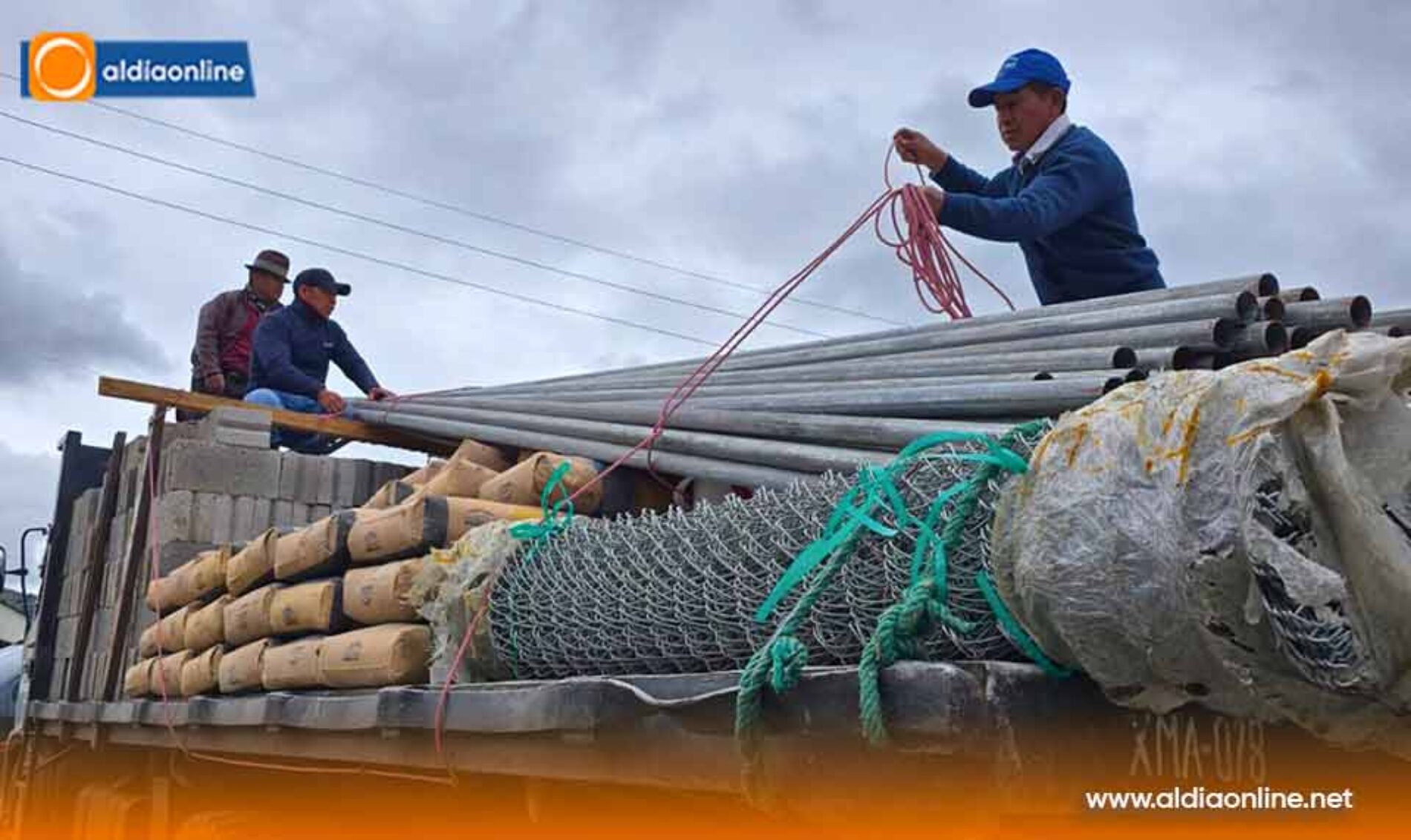 ALCALDE DE SALCEDO IMPULSA MEJORA DEL ESTADIO EN LA CONSOLACIÓN DE CUSUBAMBA CON INVERSIÓN DE 30 MIL DÓLARES