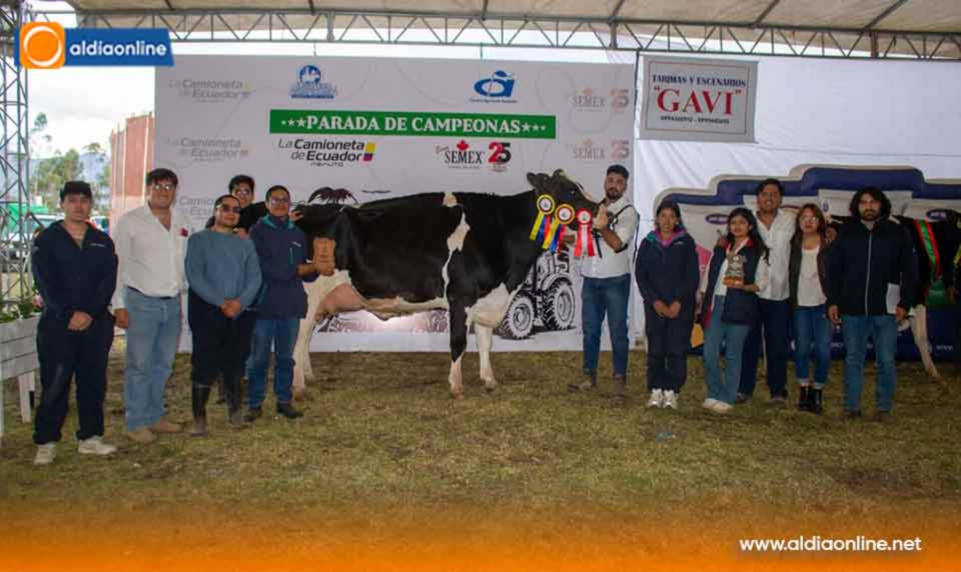 MEDICINA VETERINARIA UTC DESTACA EN FERIA AMBATO 2026