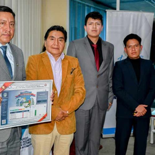 ESTUDIANTES UTECINOS IMPLEMENTAN PLATAFORMA EDUCATIVA