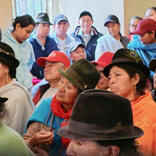 COMERCIANTES DEL MERCADO ROSALINO RUIZ DIALOGARON CON AUTORIDADES MUNICIPALES DE PUJILÍ