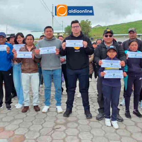 TOAYLIN RECIBE EL ADOQUINADO DEL INGRESO AL ESTADIO, PARQUEADEROS Y ZONA DE COMIDAS