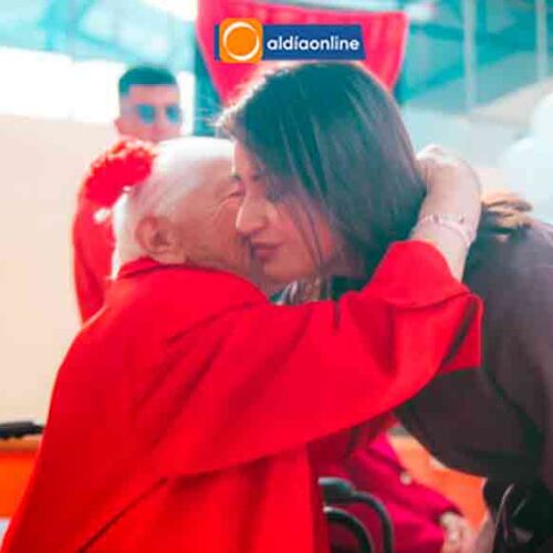 PATRONATO MUNICIPAL OFRECIÓ ALEGRÍA Y EMOCIÓN EN EL HOGAR DE ANCIANOS “ESTUPIÑÁN” POR SAN VALENTÍN