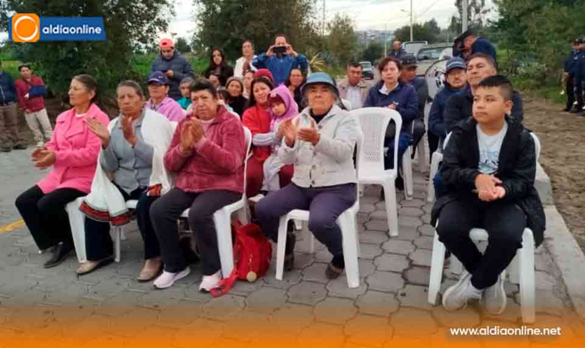 EL PROGRESO LLEGÓ AL BARRIO LUZ DE  AMÉRICA, GAD.M LATACUNGA  INAUGURA OBRA VIAL QUE  TRANSFORMA VIDAS (VIDEO)