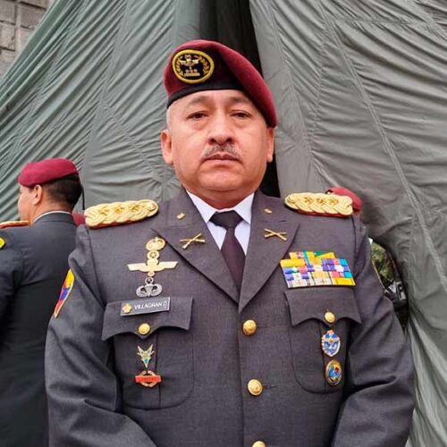 EJÉRCITO INTENSIFICA CONTROLES EN LA CÁRCEL DE LATACUNGA.(VIDEO)
