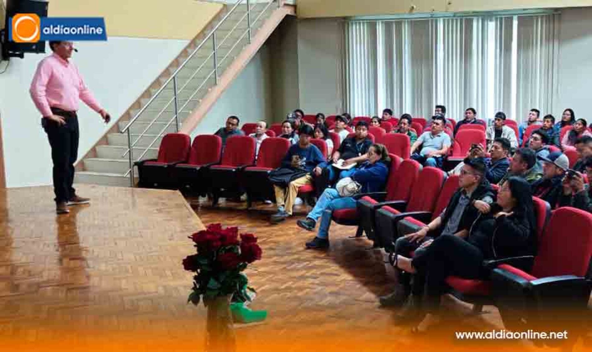 UTC JUNTO A LA EMPRESA AGRO FERTILIZANTES CAPACITÓ AL SECTOR FLORÍCOLA