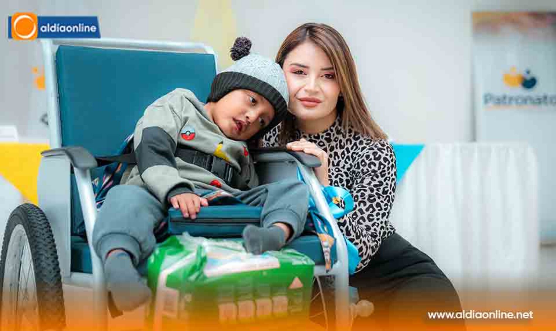 PATRONATO DE LATACUNGA Y FUNDACIÓN CHARITY ANYWHERE ENTREGAN SILLAS DE RUEDAS TODO TERRENO A PERSONAS CON DISCAPACIDAD