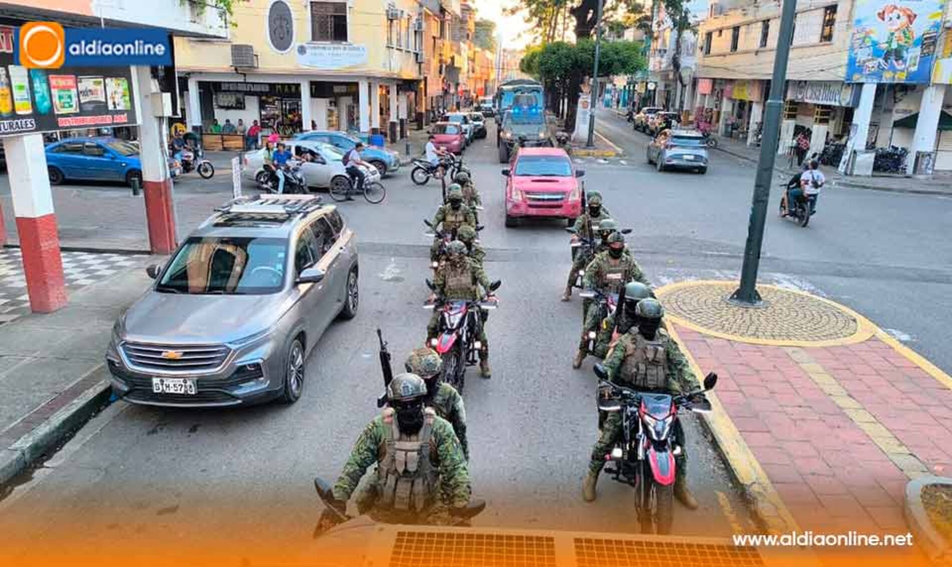 EJÉRCITO ECUATORIANO INTENSIFICA PATRULLAJES PERMANENTES EN LOS RÍOS PARA REFORZAR LA SEGURIDAD CIUDADANA