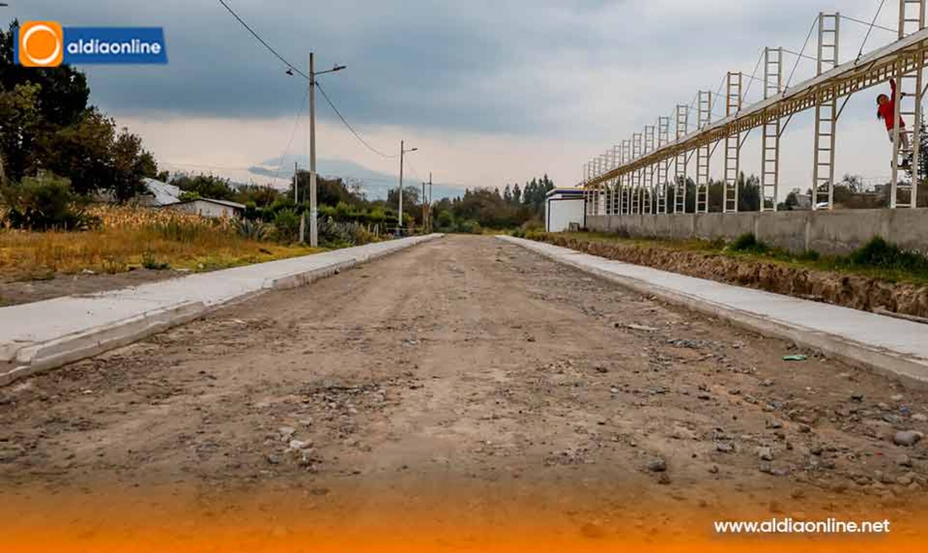 MÁS DE 3 MIL VECINOS SE BENEFICIAN CON OBRAS DE ADOQUINADO EN LA PARROQUIA ONCE DE NOVIEMBRE