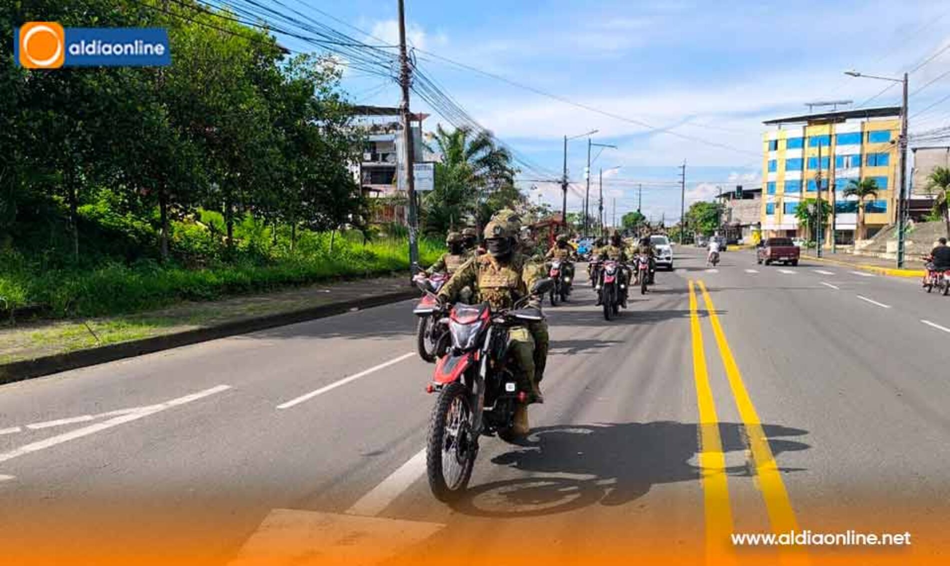 EJÉRCITO ECUATORIANO INTENSIFICA PATRULLAJES PERMANENTES EN LOS RÍOS PARA REFORZAR LA SEGURIDAD CIUDADANA