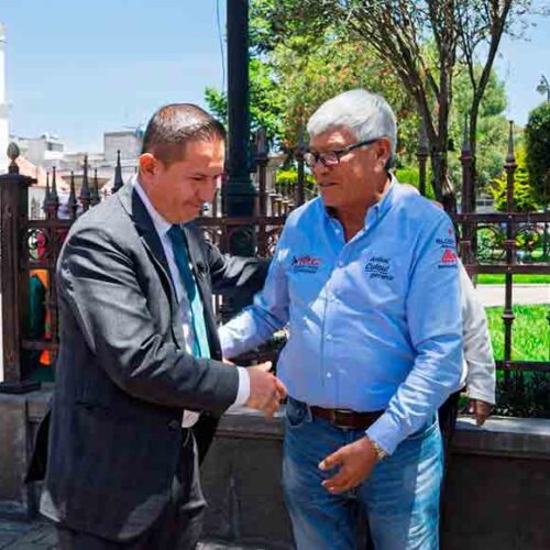 ALCALDE DE SAQUISILÍ  REFUERZA LA LIMPIEZA DE LA CIUDAD CON LA ENTREGA DE 69 NUEVOS CONTENEDORES DE BASURA