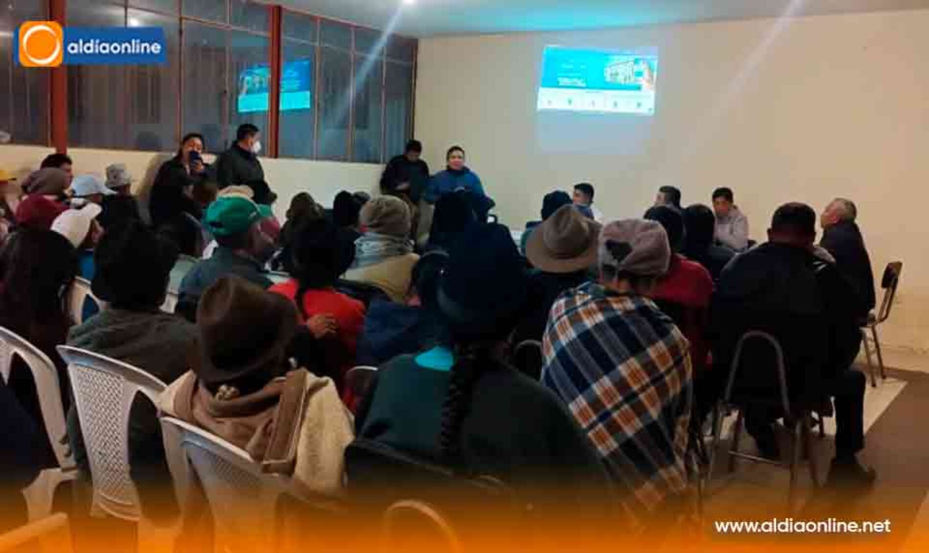 BARRIO YUGSILOMA CONOCE LOS PROYECTOS “LATA EN LÍNEA” Y “CER” MEDIANTE CAPACITACIÓN DE TÉCNICOS DE LA MUNICIPALIDAD DE LATACUNGA