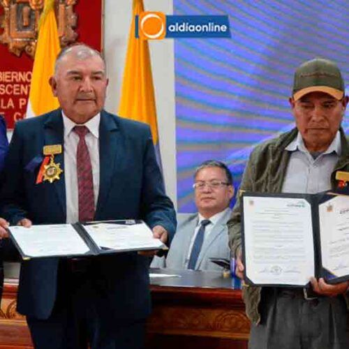 COTOPAXI CELEBRA CON SESIÓN CONMEMORATIVA, RECONOCIMIENTO AL MÉRITO, EMPLEADOS Y TRABAJADORES (Video)