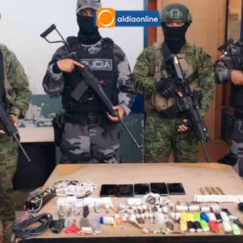 EJÉRCITO REFUERZA SEGURIDAD Y DECOMISA ARTÍCULOS ILEGALES EN CÁRCEL DE LATACUNGA