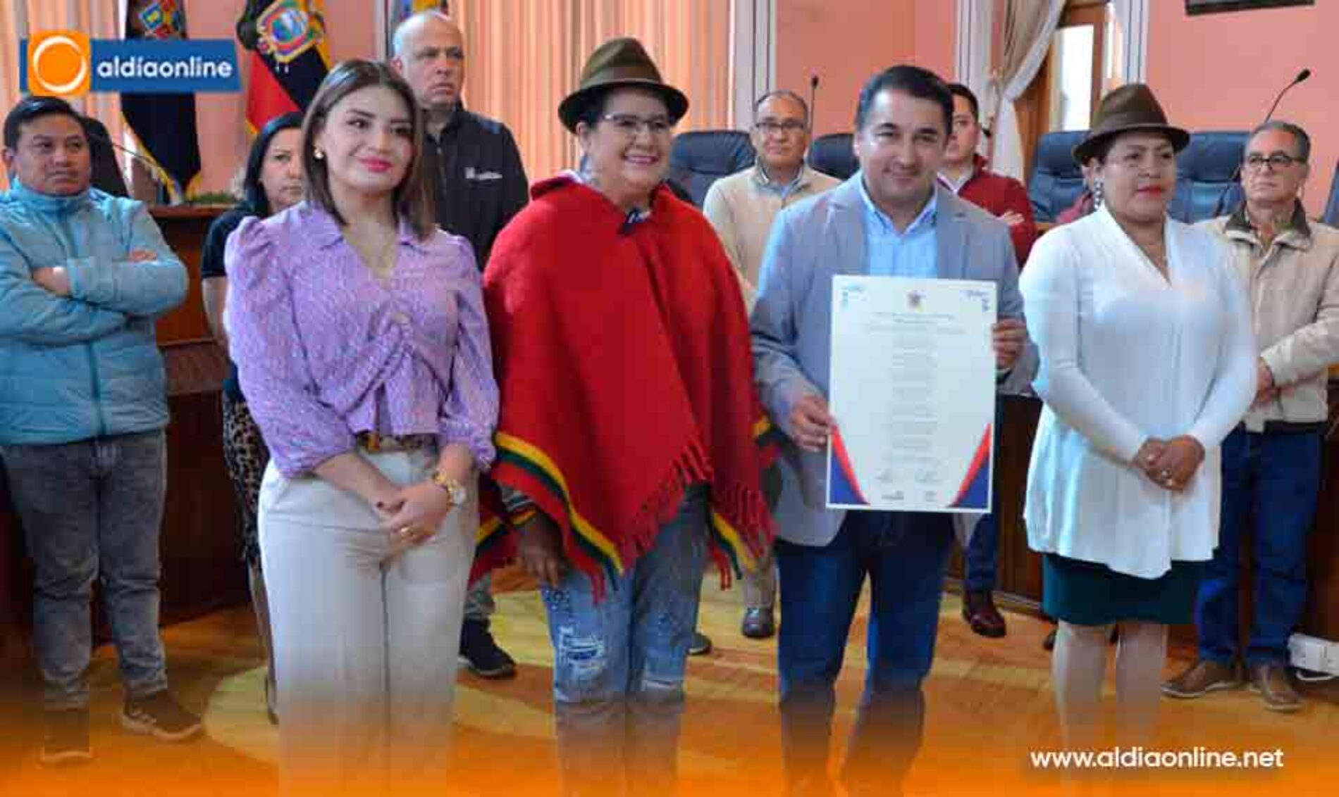 LA “JOCHA” UNE A AUTORIDADES PARA CELEBRAR LOS 175 AÑOS DE COTOPAXI CON EL RANDI-RANDI (Video)