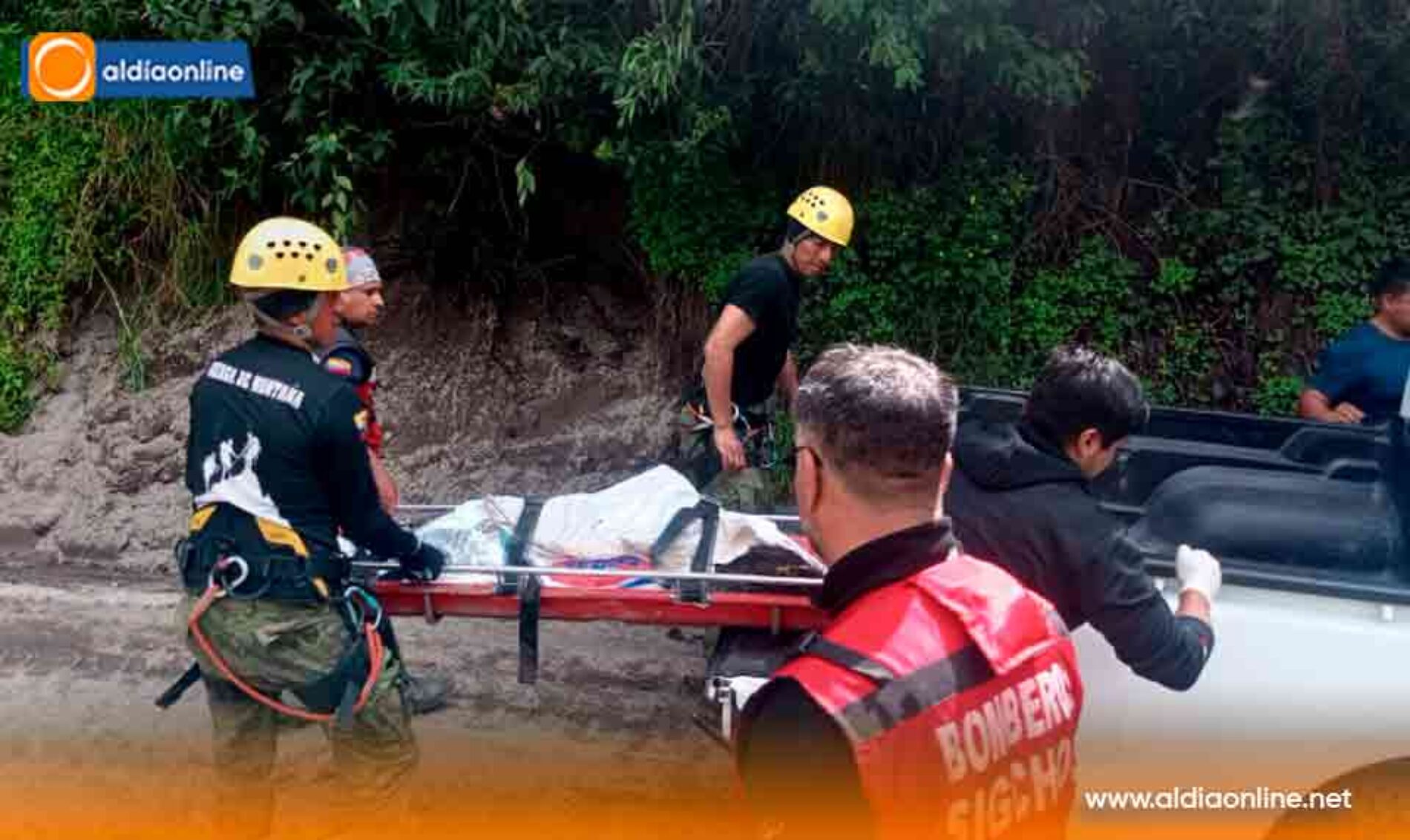 HALLAN SIN VIDA A MUJER ARRASTRADA POR ALUVIÓN EN GUASUMBINÍ BAJO (SIGCHOS) MIENTRAS CONTINÚA BÚSQUEDA DE SU HERMANA